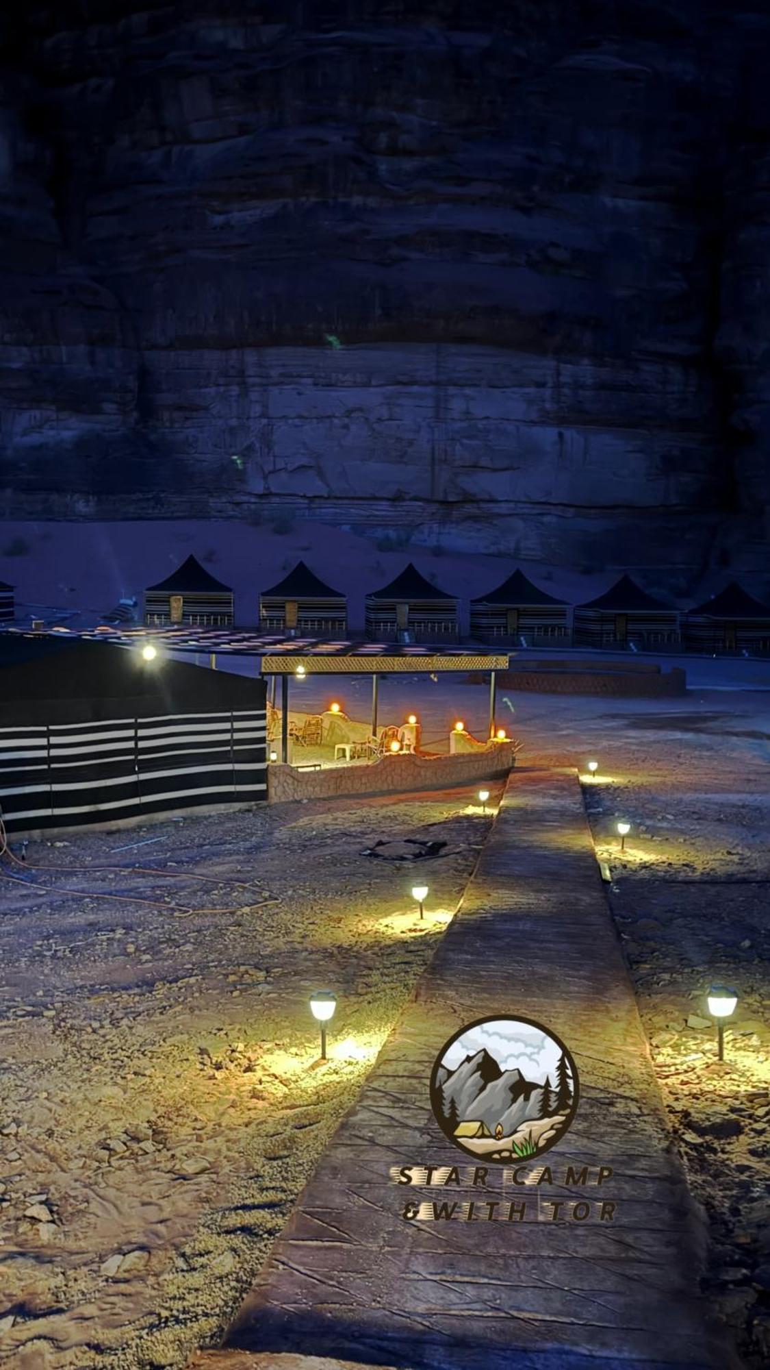 Star Camp & With Tor Hotel Wadi Rum Bagian luar foto